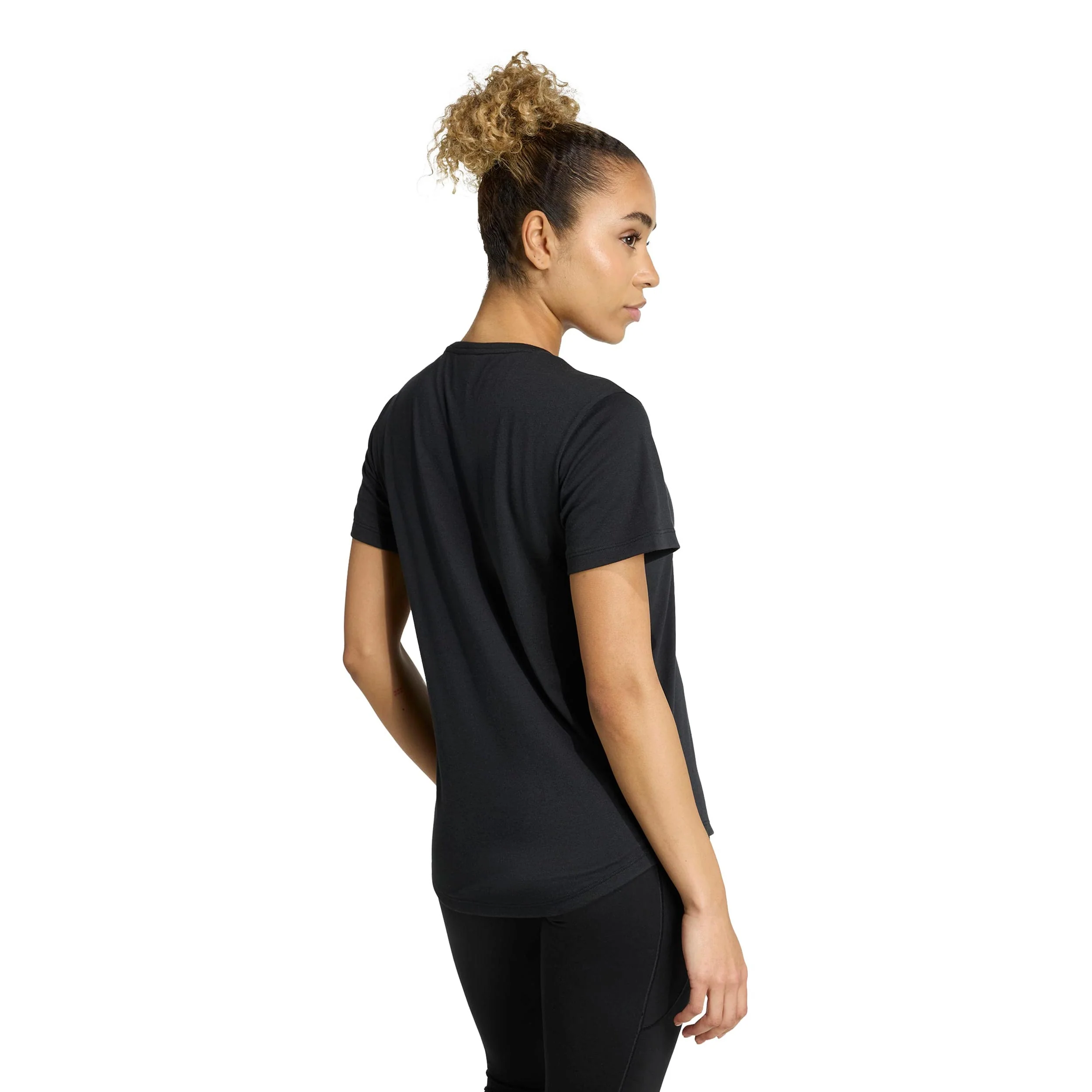 Yoga Essentials T-shirt Damer - svart - Image 3