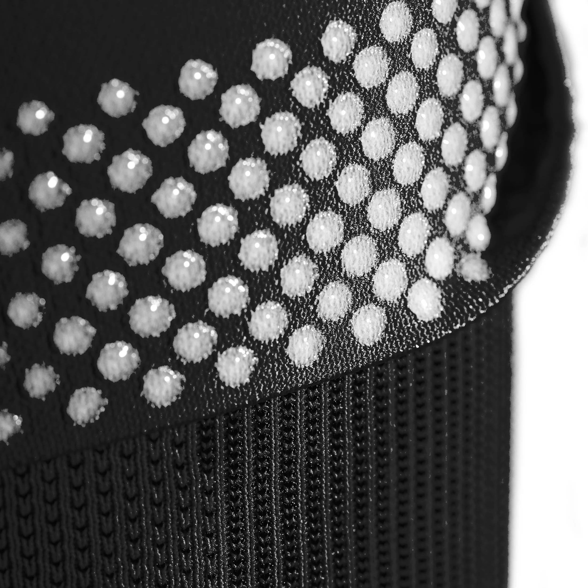 Sports Compression Upper Leg (short) Sleeve-Svart - Image 2
