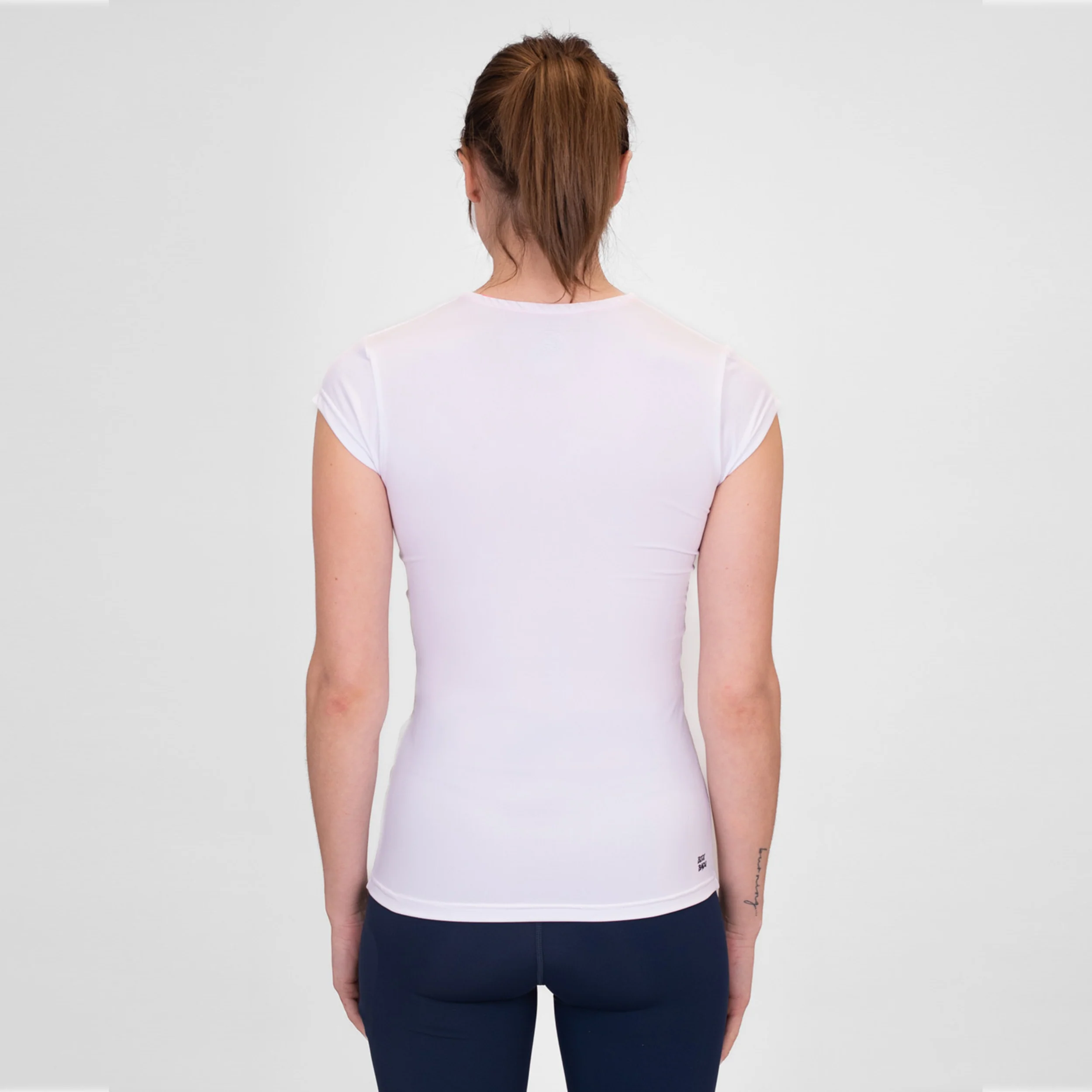 Crew V-Neck T-shirt Damer-Vit - Image 6