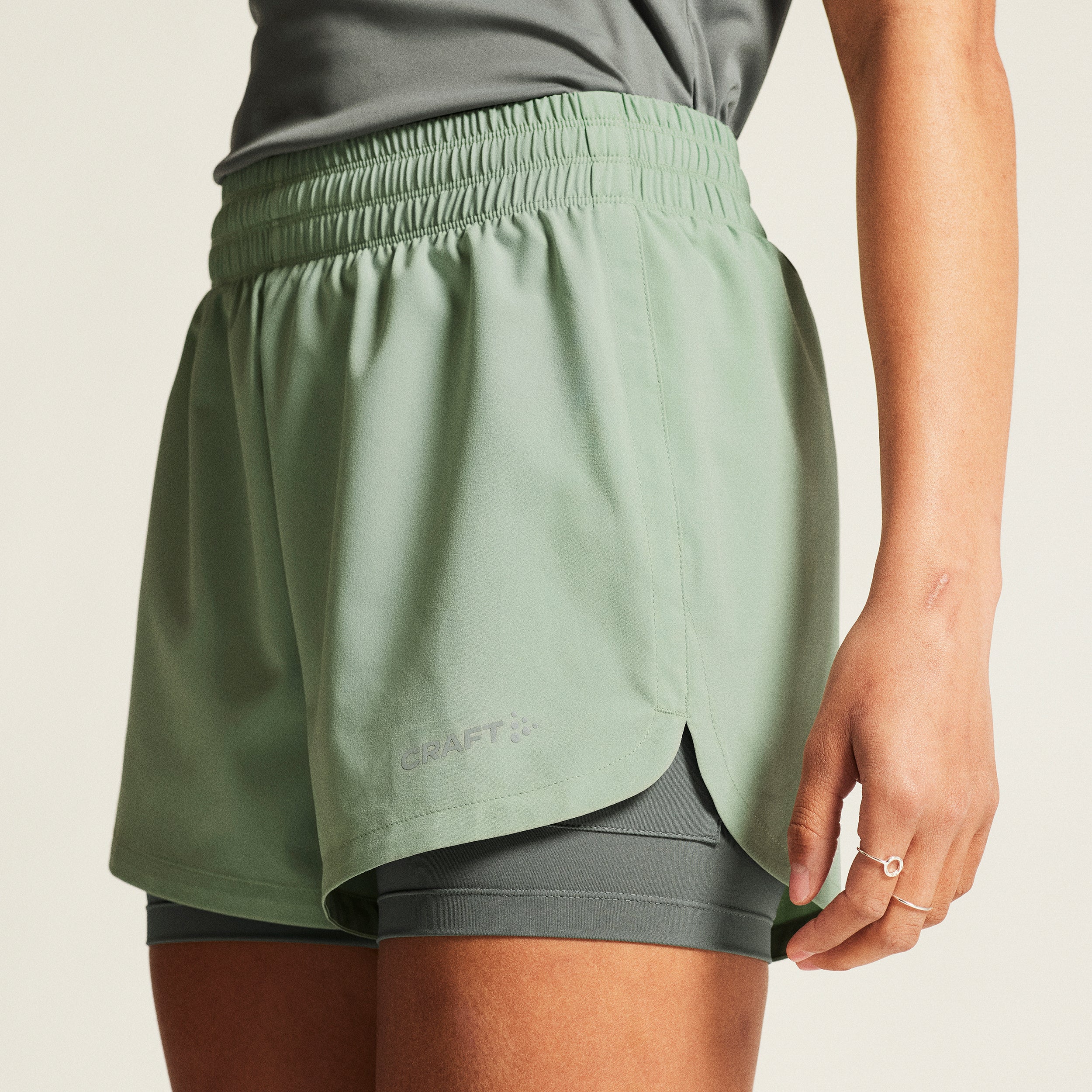 ADV Essence 2in1 Löparshorts Damer - grön - Image 7