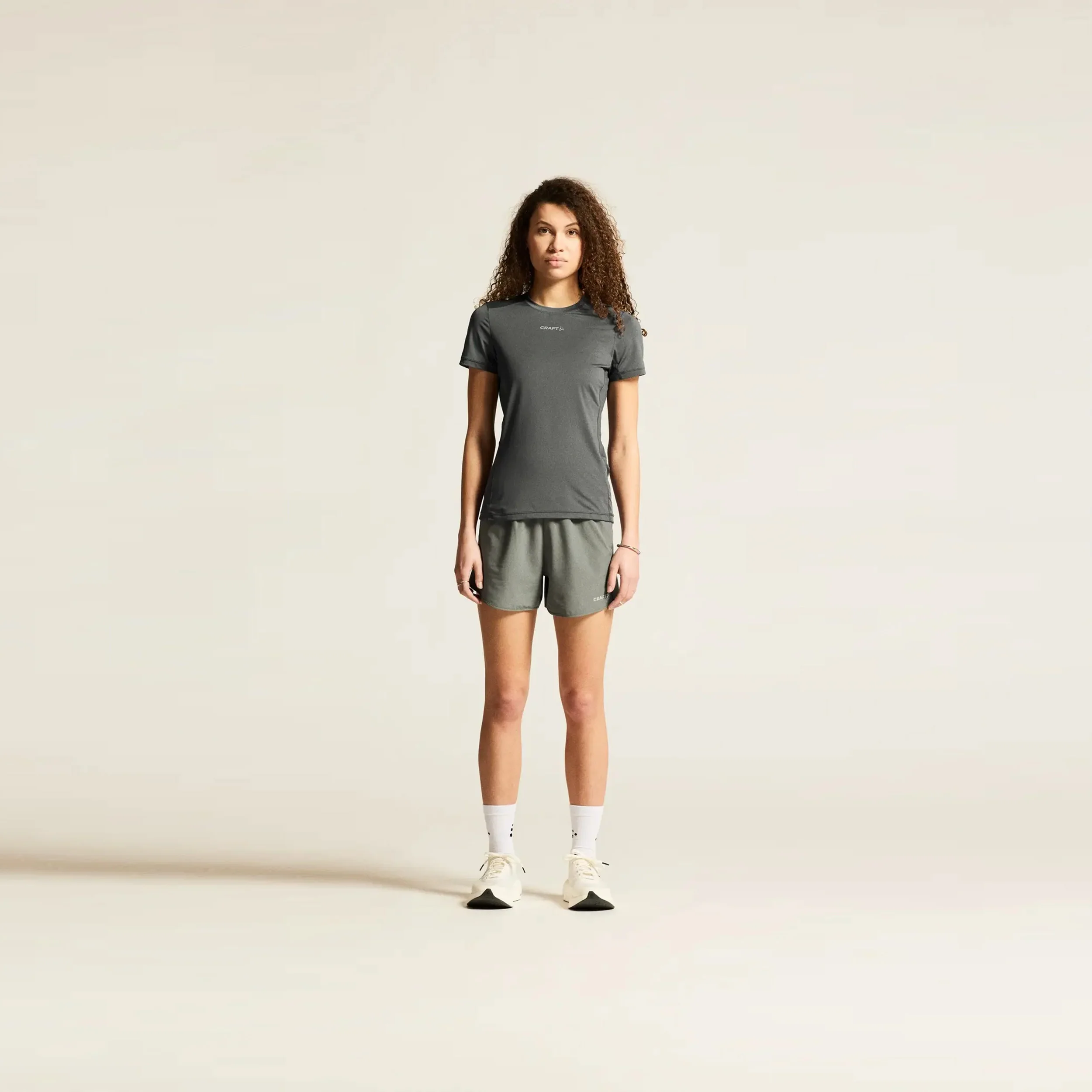 ADV Essence Löpartröja Damer - grå - Image 6
