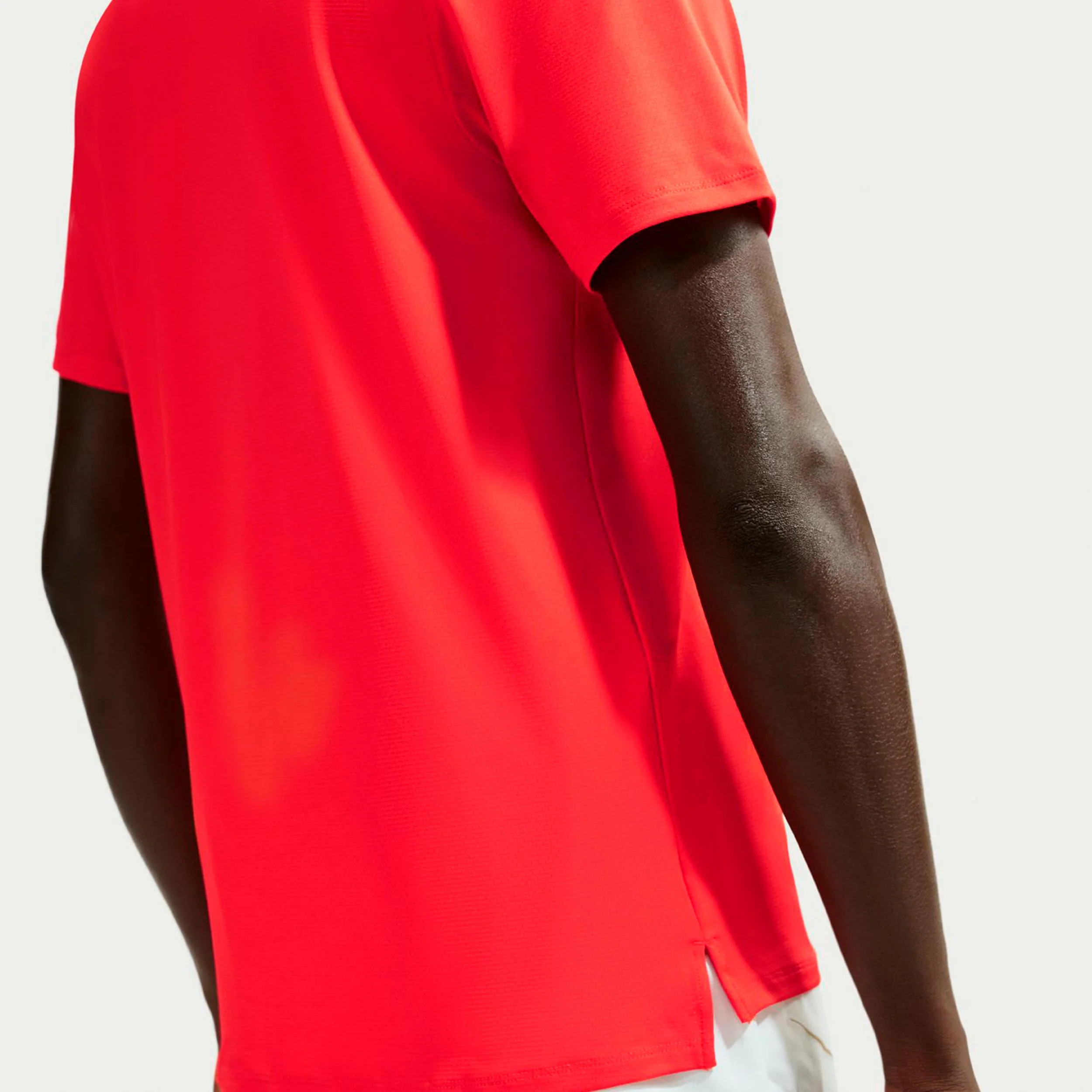Carlos Alcaraz Court Dri-FIT Advantage T-shirt Herrar - röd - Image 5