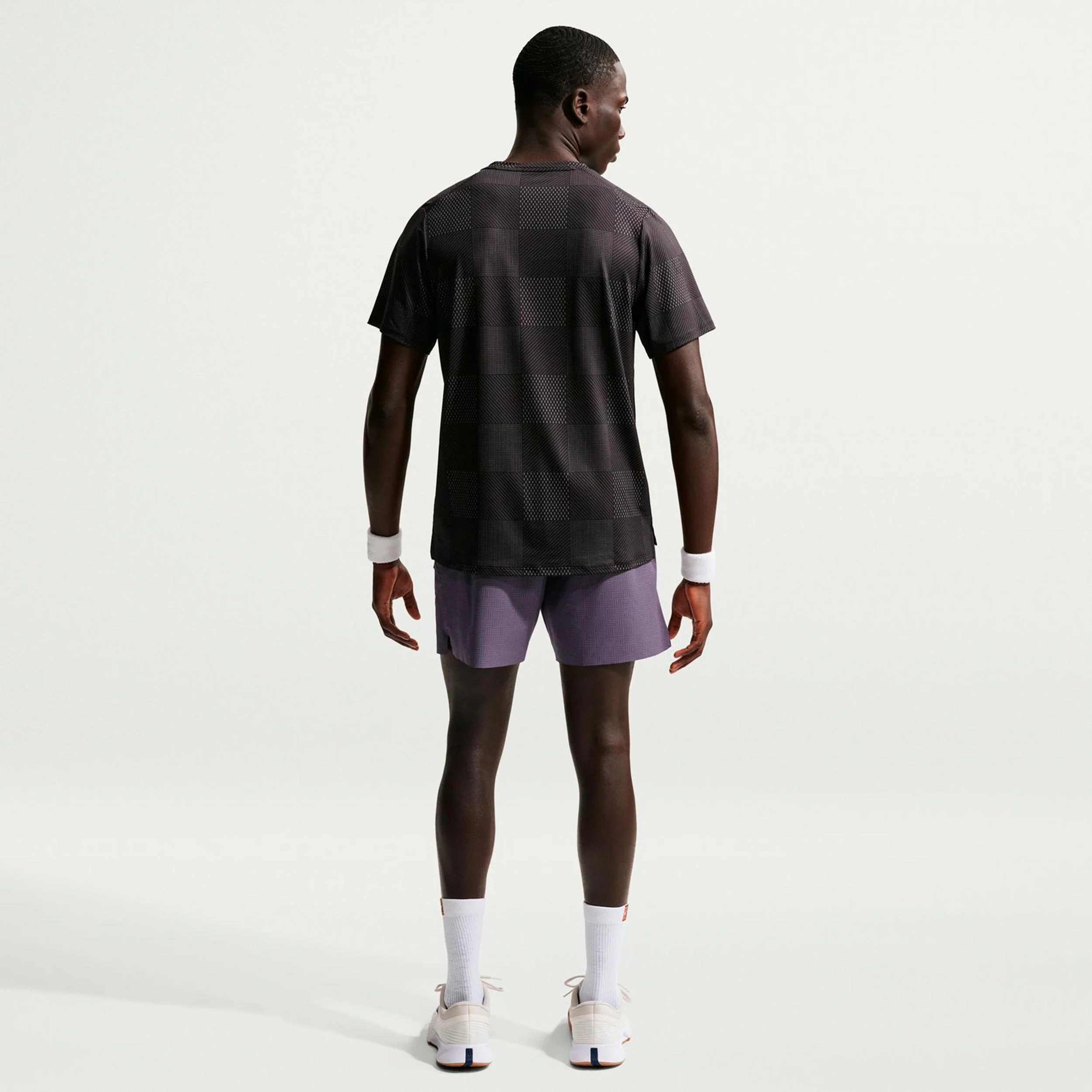 Court Dri-Fit Advantage 6in Shorts Herrar-lila - Image 3