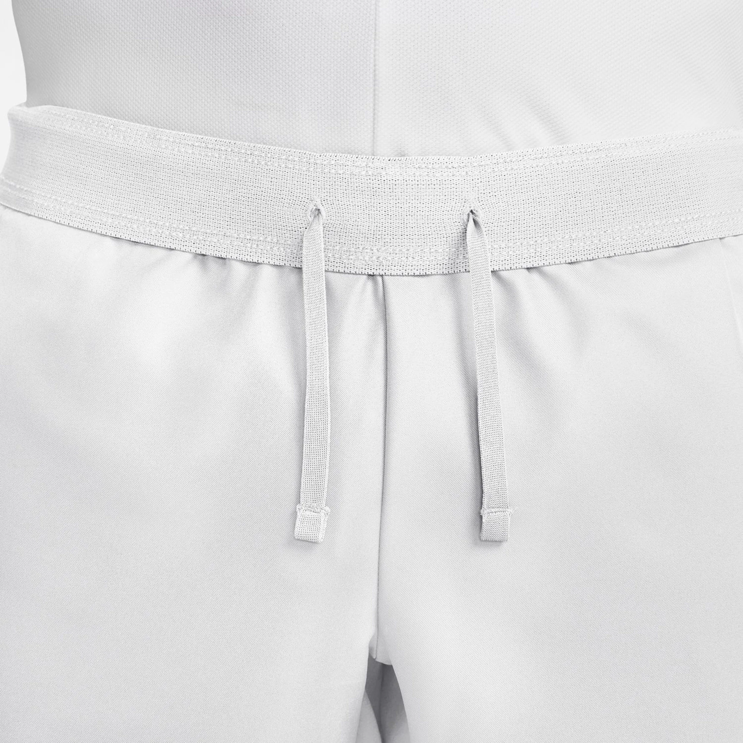 Court Victory Dri-Fit 7in Shorts Herrar - vit - Image 8
