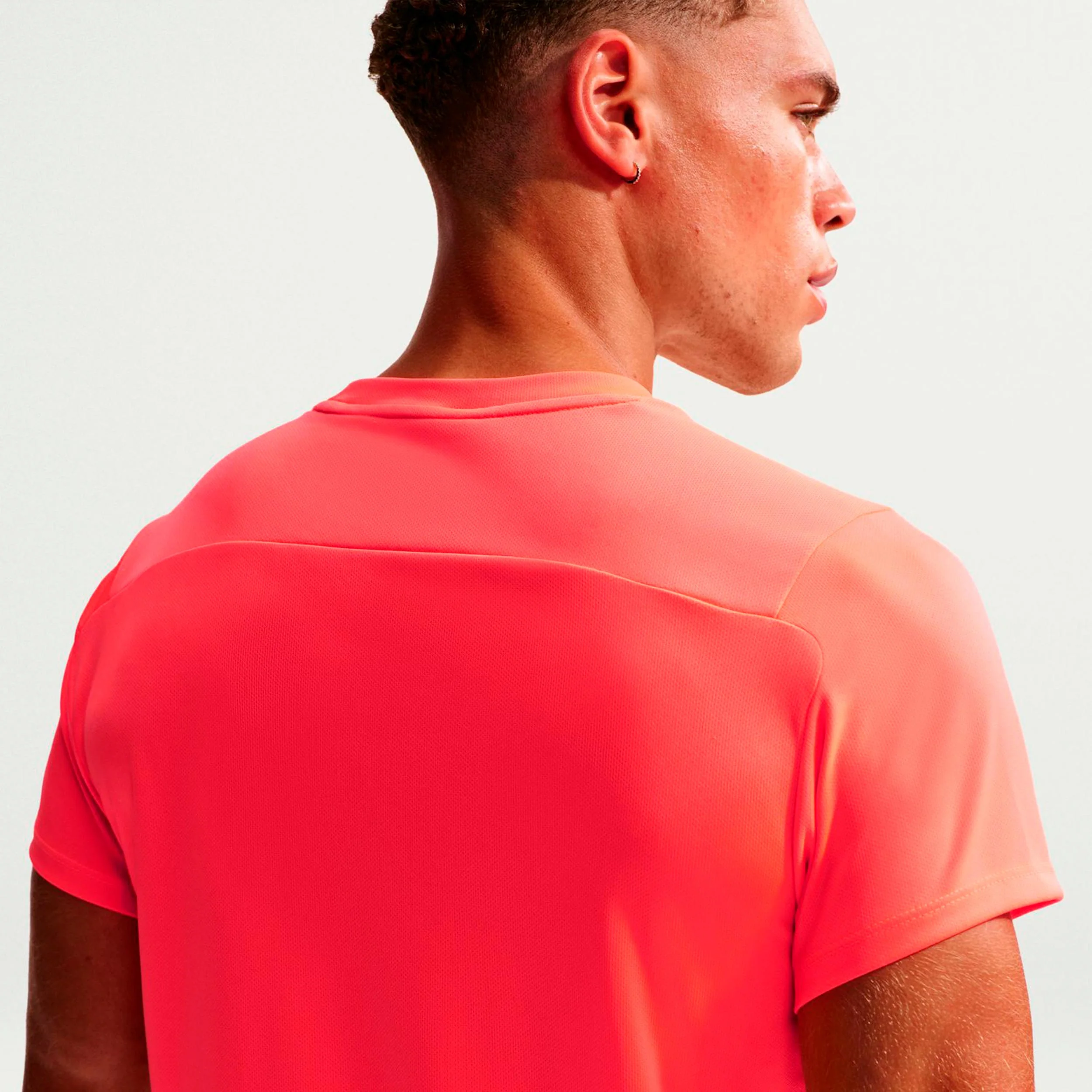 Court Victory Dry T-shirt Herrar - korall, svart - Image 4