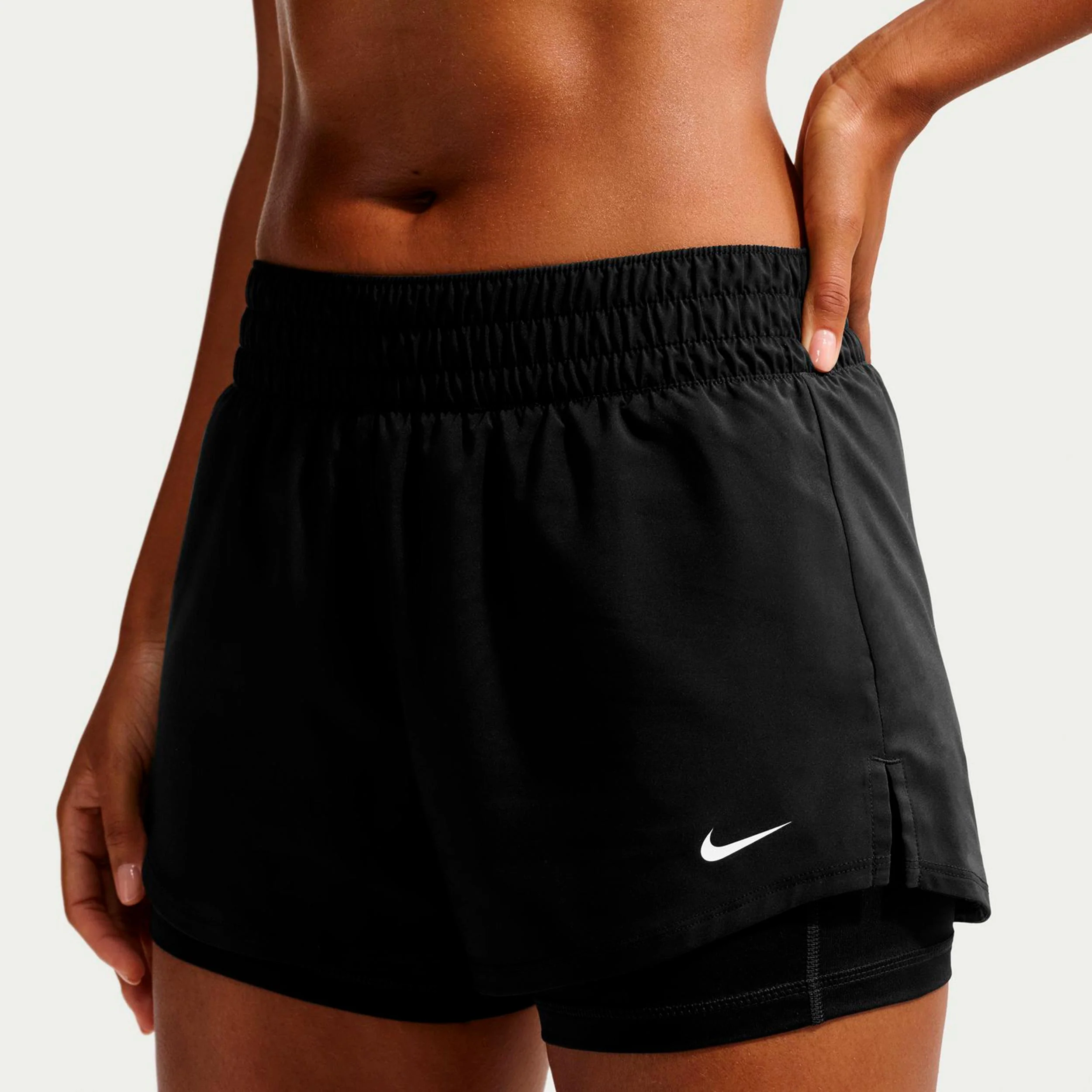 Dri-Fit One Mid Rise 2in1 3in Shorts Damer-svart, vit