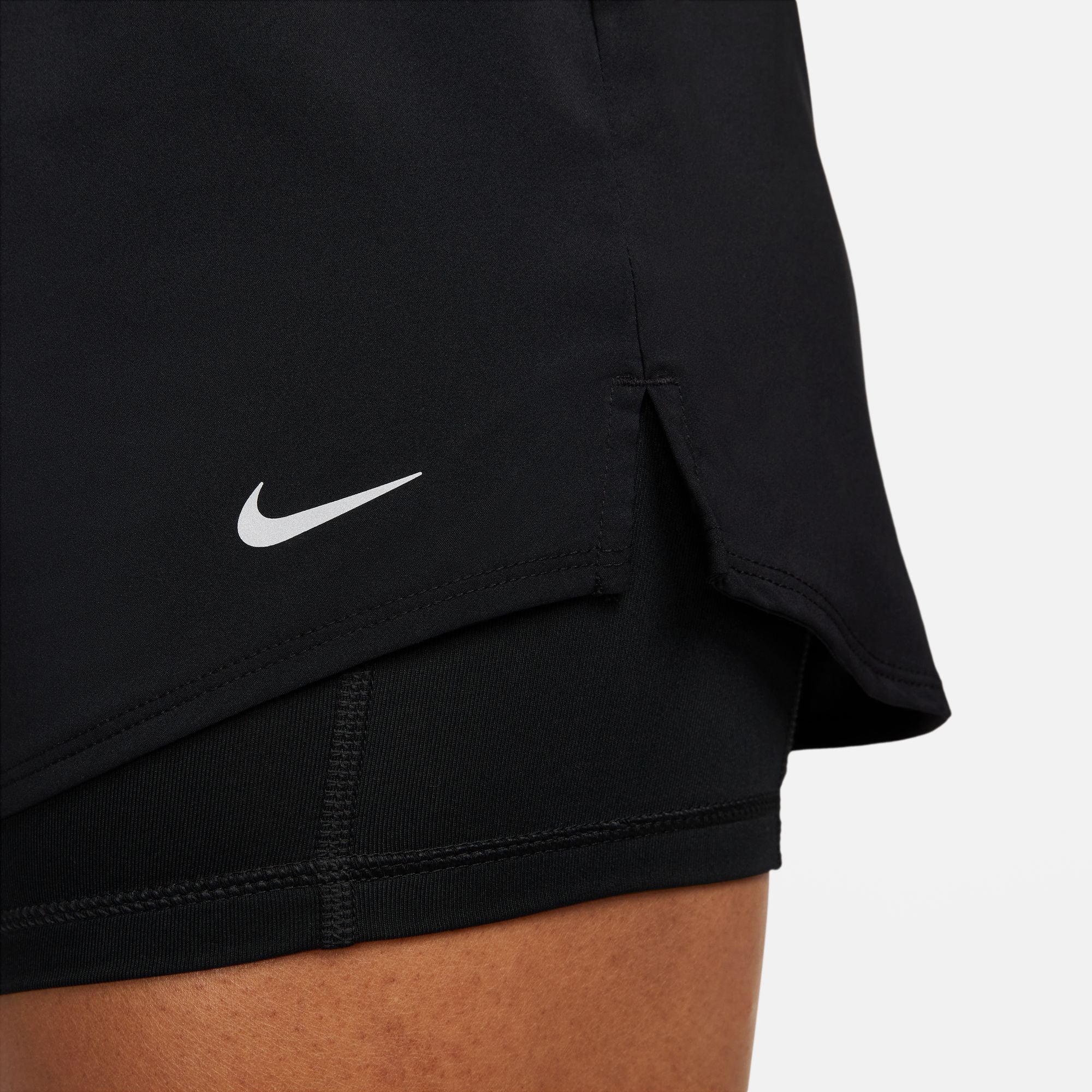 Dri-Fit One MR 2in1 Shorts Damer-Svart - Image 8