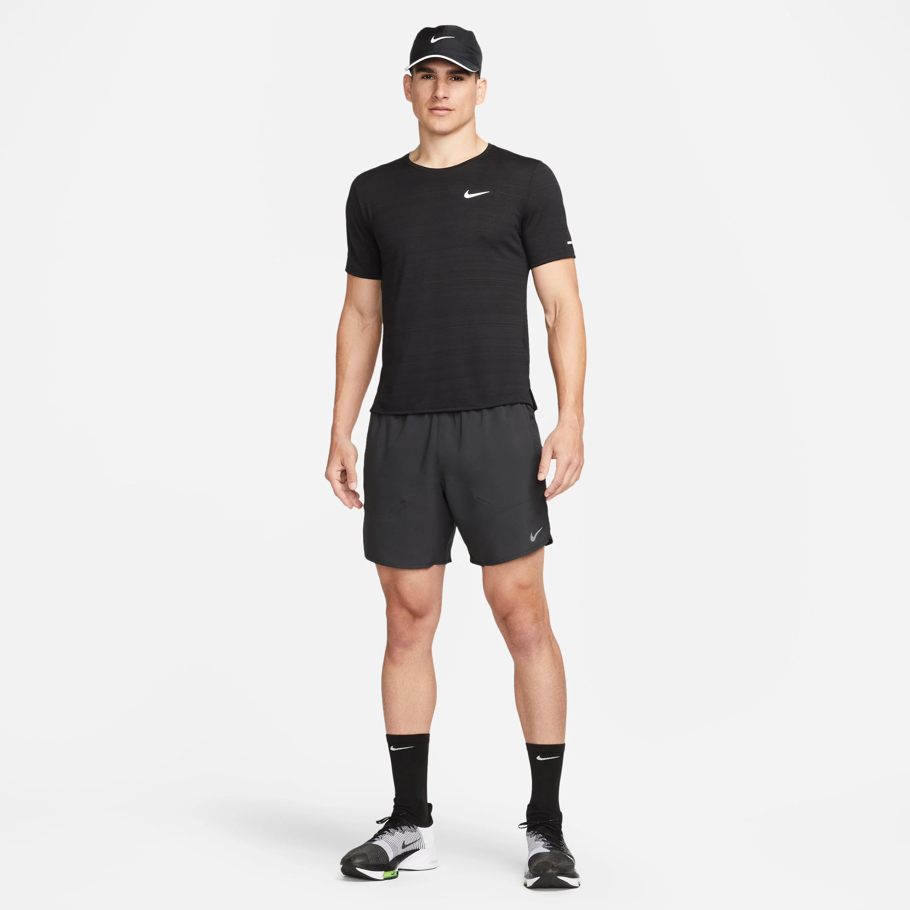 Dri-Fit Stride 7in Brief-Lined Shorts Herrar-Svart - Image 8