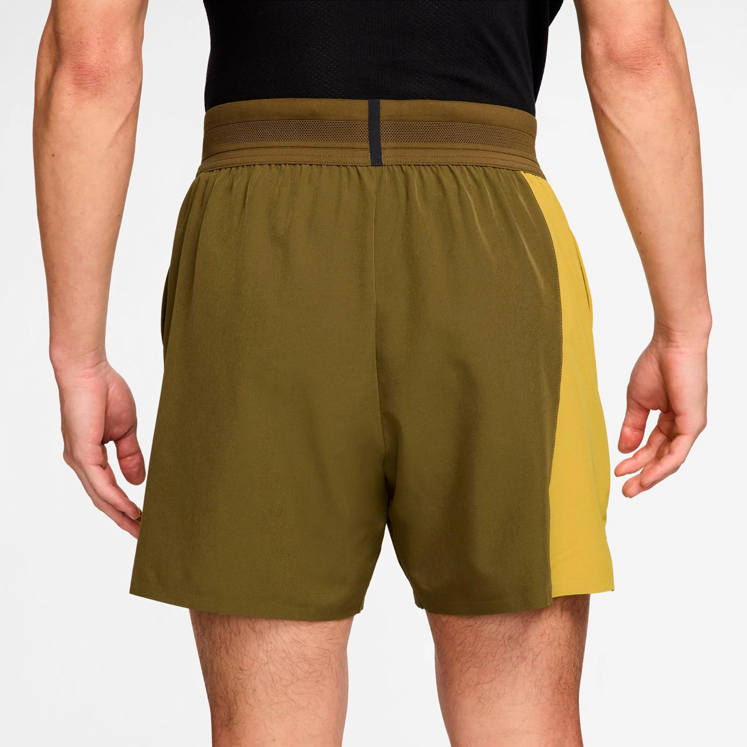 Jannik Sinner Court Dri-Fit Slam Shorts Herrar-oliv - Image 2