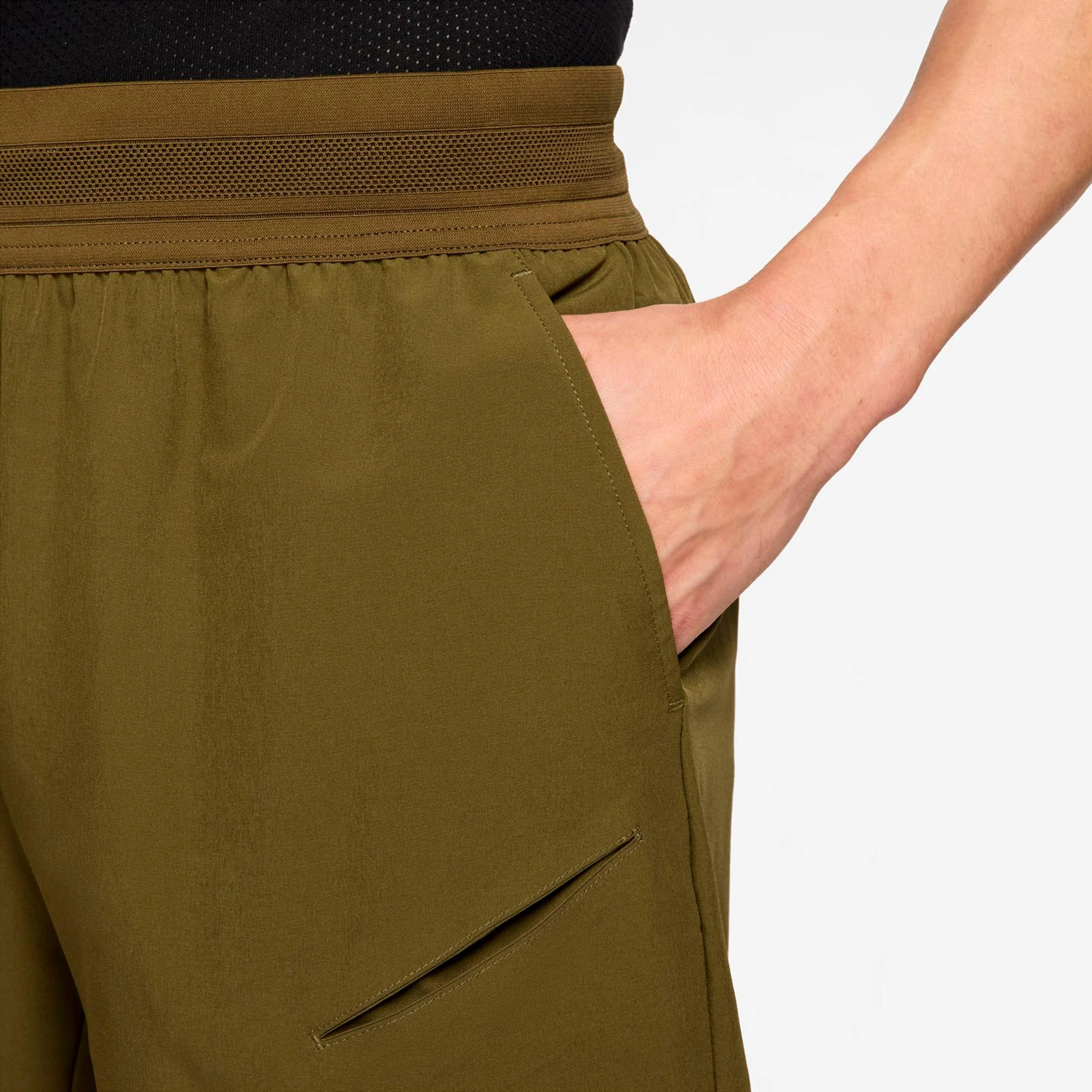 Jannik Sinner Court Dri-Fit Slam Shorts Herrar-oliv - Image 4