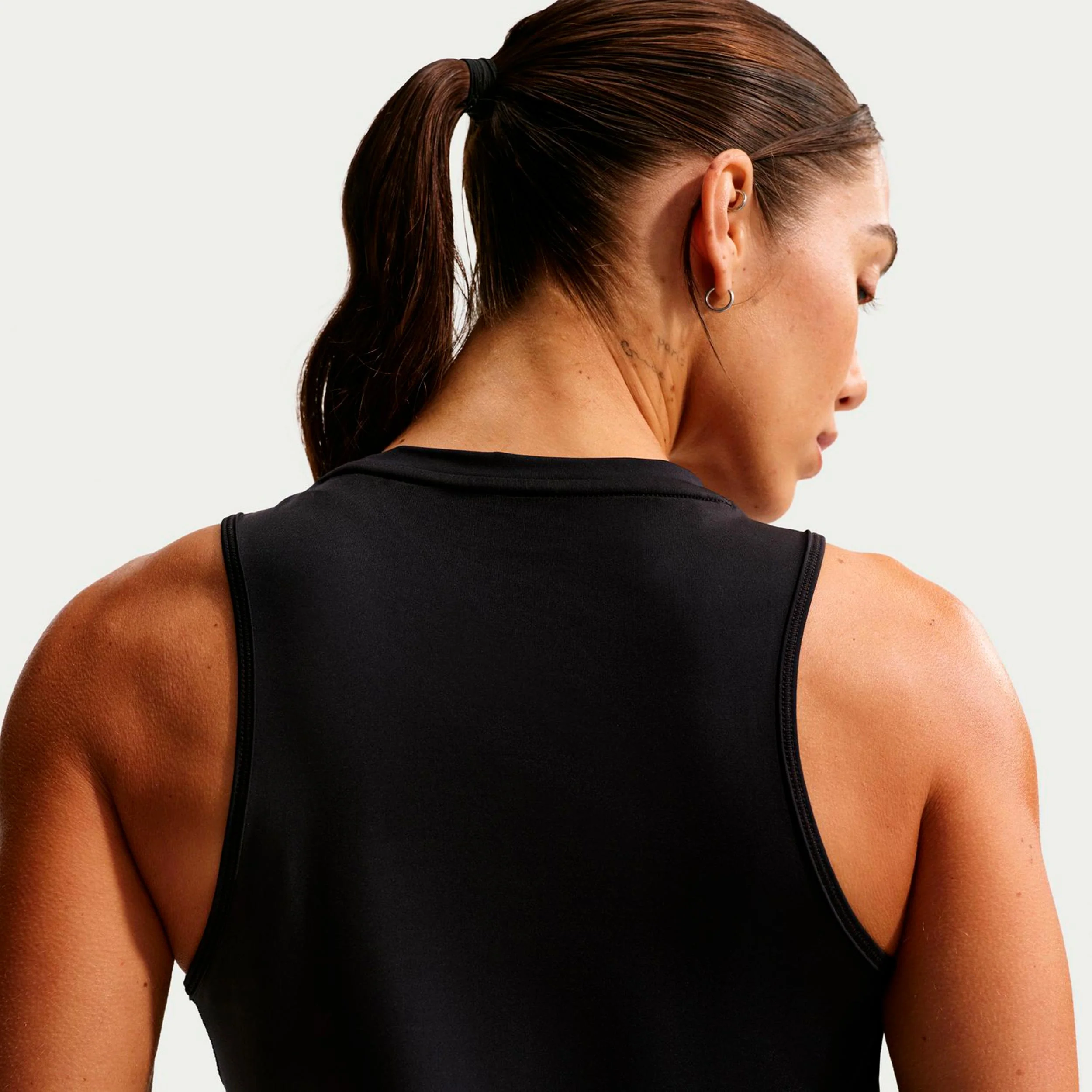 One Dri-Fit Linne Damer-svart, vit - Image 4