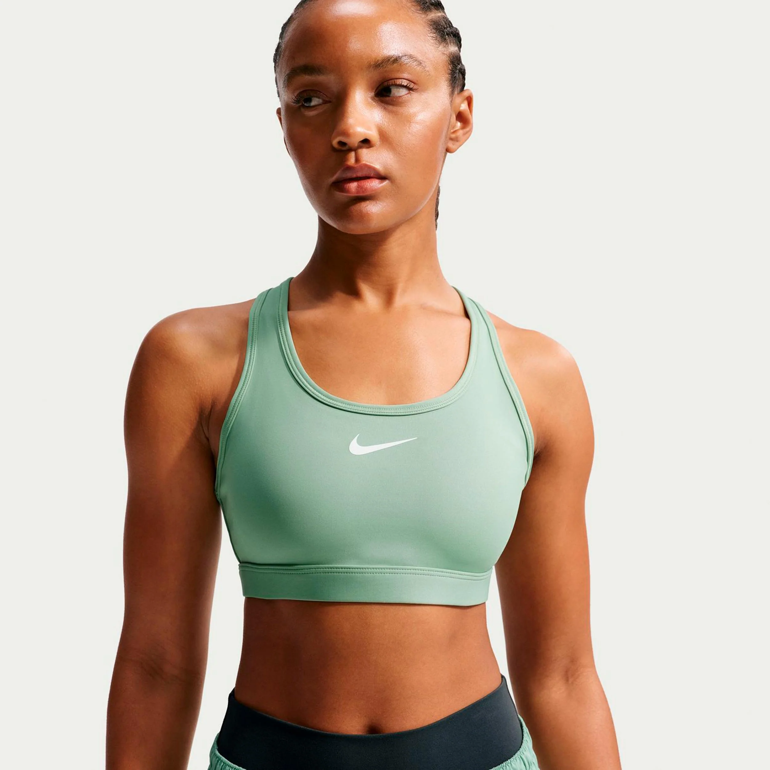 Swoosh Medium Sport-behå Damer - visdom, vit